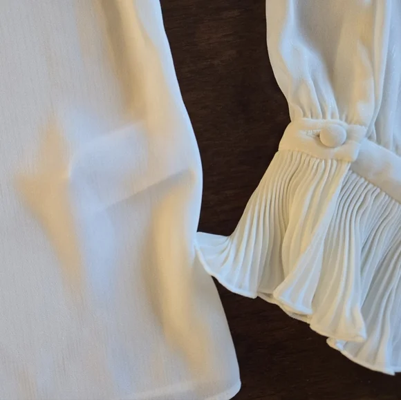 & Other Stories White Ruffled Blouse - Picture 6 of 7